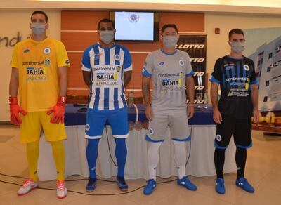 Las nuevas camisetas del 12 de Octubre