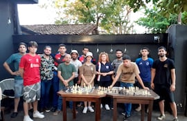 En el Club de Ajedrez Sportivo Iteño se jugó un torneo solidario y Helen Montiel fue la ganadora.