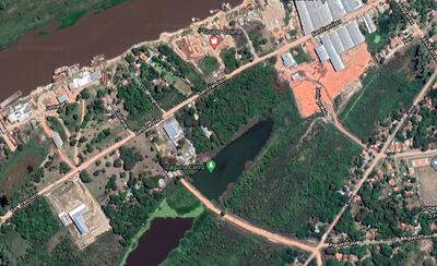 A la orilla de la Laguna Cerro –que se tiñó de rojo– operan dos curtiembres Waltrading y Lecom. Hasta el momento, ninguna fue investigada. Sin embargo ahora se anuncia demanda contra Mades.