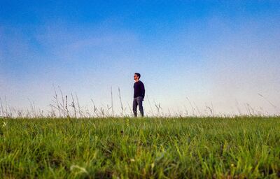 Iván Penoni es el creador de Sobre Ondas, su proyecto musical personal que hoy lanza su EP.