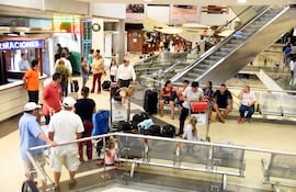 La suspensión de actividades masivas por fin de año preocupa a agencias de turismo.
