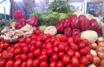 Las personas buscan las verduras para contrarrestar los efectos del Chikunguña.