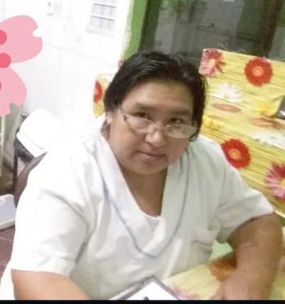 Nimia Ramírez Aquino, en  su lugar de trabajo en el Hospital Regional de Fuerte Olimpo.