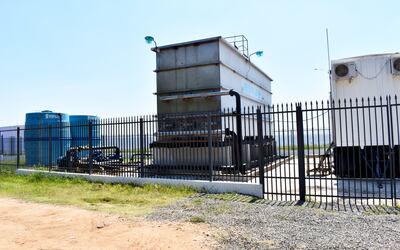 La planta móvil de la Essap inaugurada el 29 de noviembre de 2019 en la zona conocida como Punta Arenas, a orillas del lago Ypacaraí.