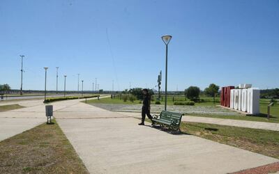 El cielo permanecerá escasamente nublado durante este martes.