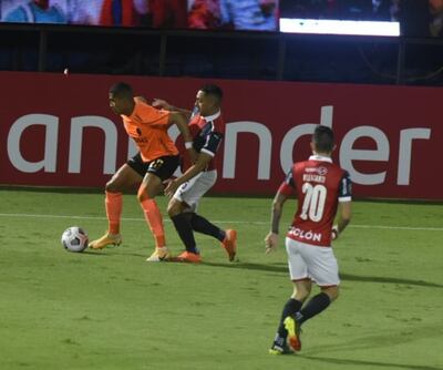 El equipo de Arce dominó pero no tuvo gol.