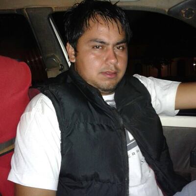 Gabriel Villalb, acusado de vender productos que se debe distribuir gratuitamente.