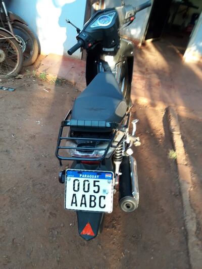 La motociclista en que se desplazaba en joven accidentado.