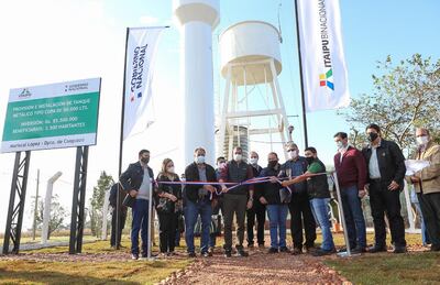 Presidente Mario Abdo Benítez en inauguración de obras viales y viviendas en Caaguazú.