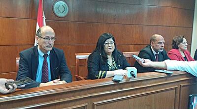 Conferencia de prensa de la ministra Carolina Llanes, el camarista Gustavo Ocampos y los jueces de Garantías Gustavo Amarilla y Lici Sánchez.