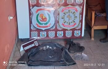 Evidencias incautadas de poder del detenido.