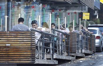 Medidas del Gobierno afectaron a los establecimientos gastronómicos, según su gremio.