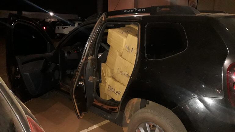 Encontraron un vehículo lleno de droga en Pedro Juan