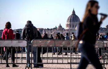 La Bolsa de Turismo Internacional (BIT), un evento anual que acoge desde 1980 en Milán (norte) a turoperadores, agentes de viajes y otras empresas del sector de todo el mundo, se celebrará del 10 al 12 de abril y no en febrero, como estaba previsto, por el aumento de los contagios de coronavirus en el país.