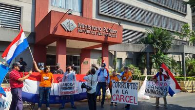 Manifestación realizada ayer frente al Ministerio Público.