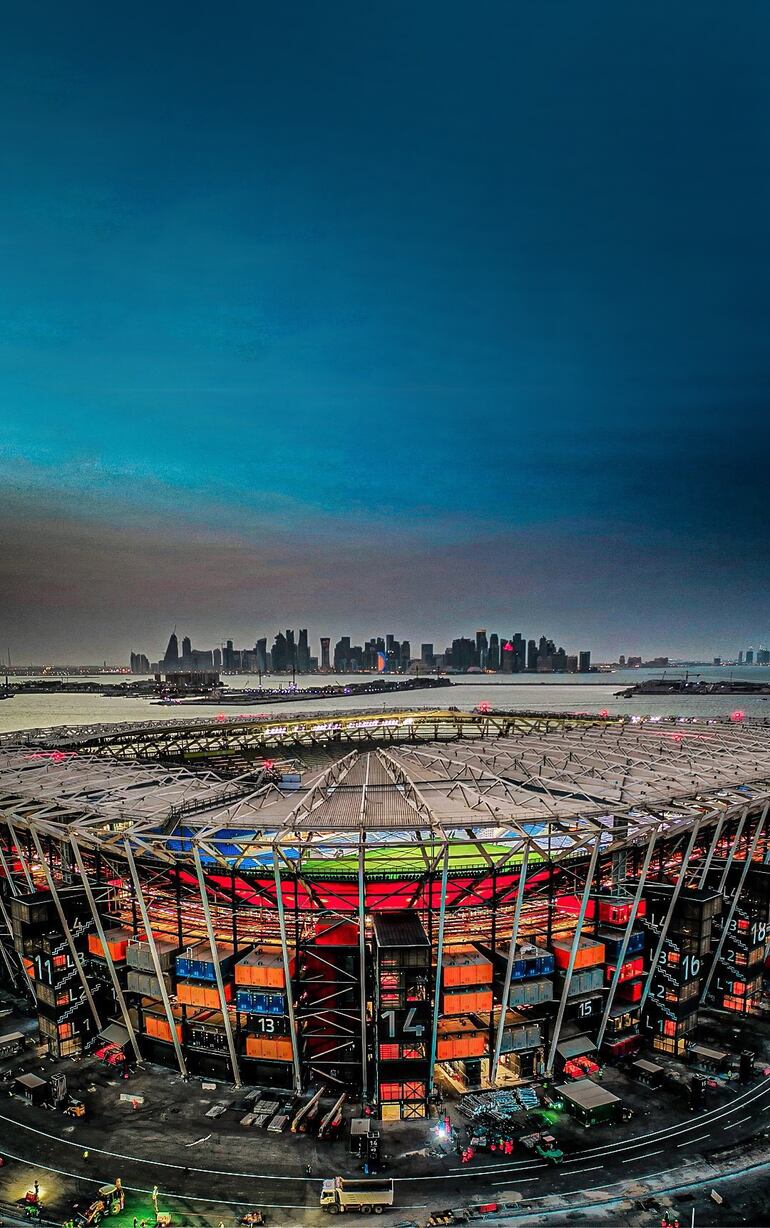 El estadio 974, hecho completamente de 
contenedores y desmontables fue una de las figuras de Qatar 2022.
