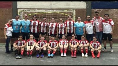 Las chicas ovetenses debutaron bien contra Yaguarón. Oviedo también ganó en masculino.