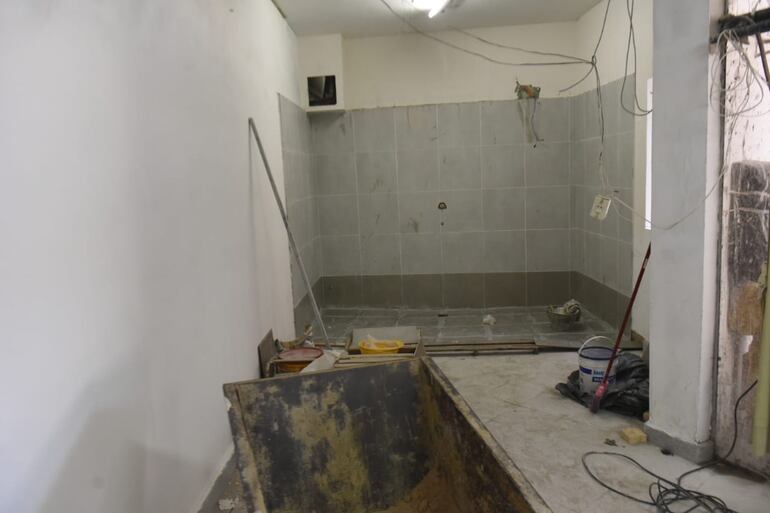 Una de las áreas en plena refacción dentro del IPS Boquerón.