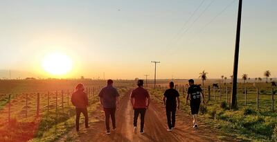 Tierra Adentro invita a recorrer el país en su nueva canción.