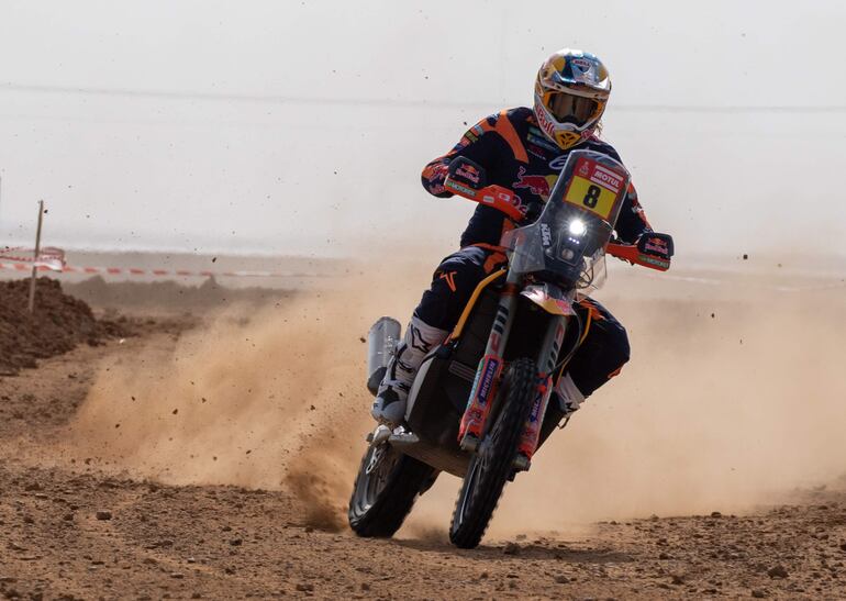 El australiano Toby Price (KTM) fue el ganador del prólogo en Sea Camp, Arabia Saudí. (EFE)