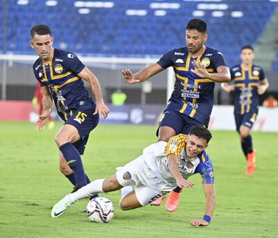 Trinidense y Luqueño igualaron 2-2 en el Defensores, por la décima fecha del Apertura.