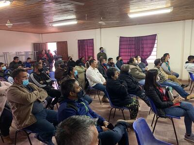 Reunión mantenida ayer entre el MOPC y los vecinos de Villa Choferes.