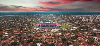 La máxima fiesta del fútbol paraguayo se vive esta tarde en La Nueva Olla. (@CCP1912oficial)