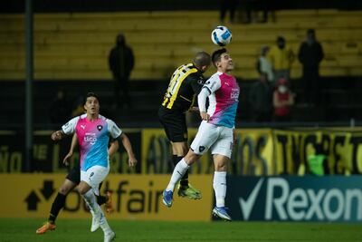 Cerro Porteño y Peñarol no se sacaron ventaja e igualaron sin goles en la ciudad de Montevideo.