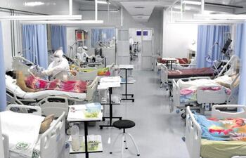 Por las salas de terapia intensiva que se mantienen al 100% de ocupación ya pasaron unos 3.500 pacientes con coronavirus.