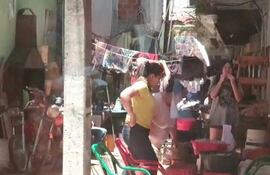 Unas 500 familias están residiendo en el mercado de abasto municipal de Ciudad del Este.