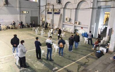 La Municipalidad de Lambaré está operando en modo covid-19 y habilitó el patio central para evitar aglomeraciones.