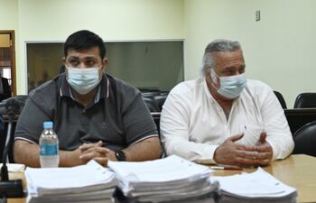 Óscar González Daher (d) y su hijo Óscar González Chaves.