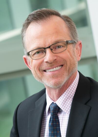 Doctor Juan Pablo Frías, director médico y principal investigador del National Research Institute de California.