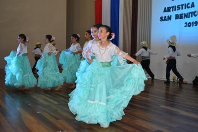 Estudiantes realizaron gala artística