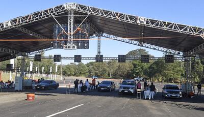 Vacunatorio del autódromo Rubén Dumot, casi vacío.