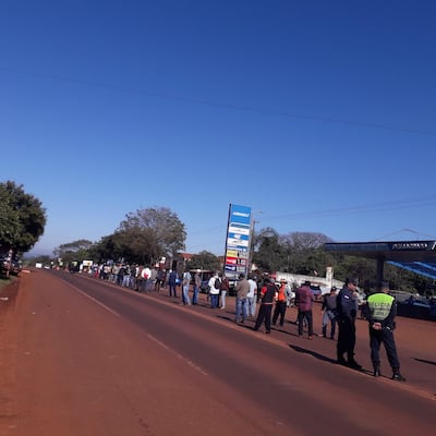 Hoy se cumple el cuarto día de manifestaciones de los productores “hojeros” del nordeste de Itapúa. Los agricultores exigen mejor precio por sus productos.