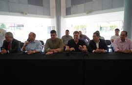 Santiago Peña en el Comité Olímpico.