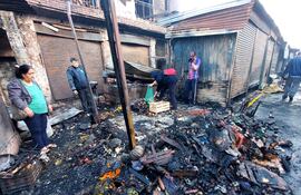 Foto de archivo de uno de los incendios recientes en el Mercado 4.