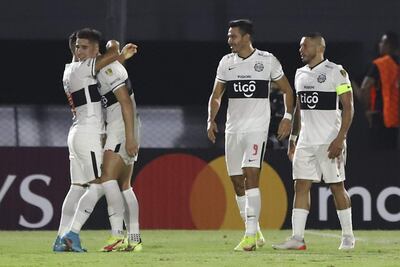 Olimpia venció por 3-1 al Atlético Nacional en el Defensores del Chaco.