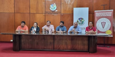 Las autoridades departamentales, municipales y de la organización de la primera edición de la fiesta del cordero misionero en el lanzamiento.