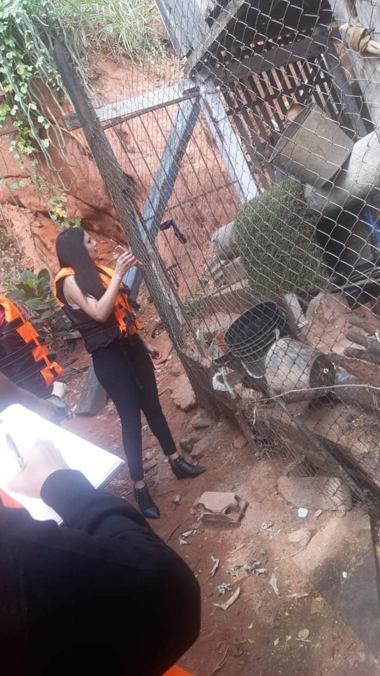 La fiscala Fátima Girala y agentes de la Policía Nacional desplegaron nuevamente hoy operativos de búsqueda del niño José Ozuna, de 12 años.
