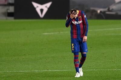 Gerard Piqué sufre una lesión de rodilla