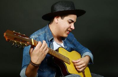 El requintista Roscer Díaz formará esta noche parte de la programación del Festival Virtual “Arte Vivo”.