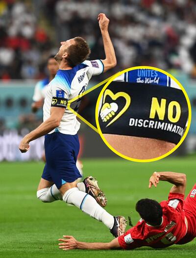 Harry Kane, con un brazalete con la inscripción "No Discrimination" en el partido ante Irán en el Mundial Qatar 2022.