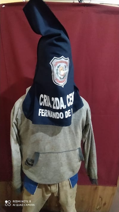 Hombre detenido.