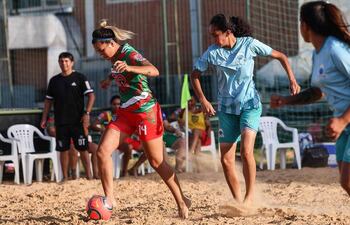 La Superliga APF 2023 se disputa ya en su segunda etapa, en las arenas del Comité Olímpico Paraguayo. Hoy se disputarán las semifinales del certamen.