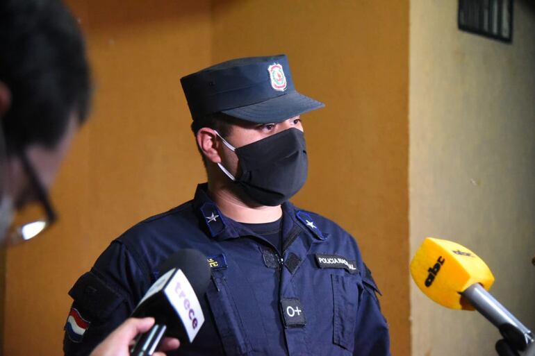 Oficial segundo José Valiente, de la comisaría 55a. Central Ñemby.