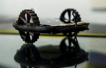 Microrobot que integra la misión colmena de México.