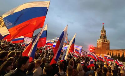 Una multitud de personas en un concierto en celebración de la anexión a Rusia de las regiones ucranianas, en la Plaza Roja de Moscú, el pasado viernes.