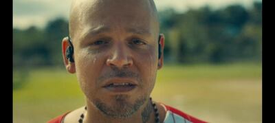 Residente, el artista puertorriqueño, abrió el corazón con la canción “René”, describiendo la vida de depresión y añoranza que se esconde tras el telón de la fama.